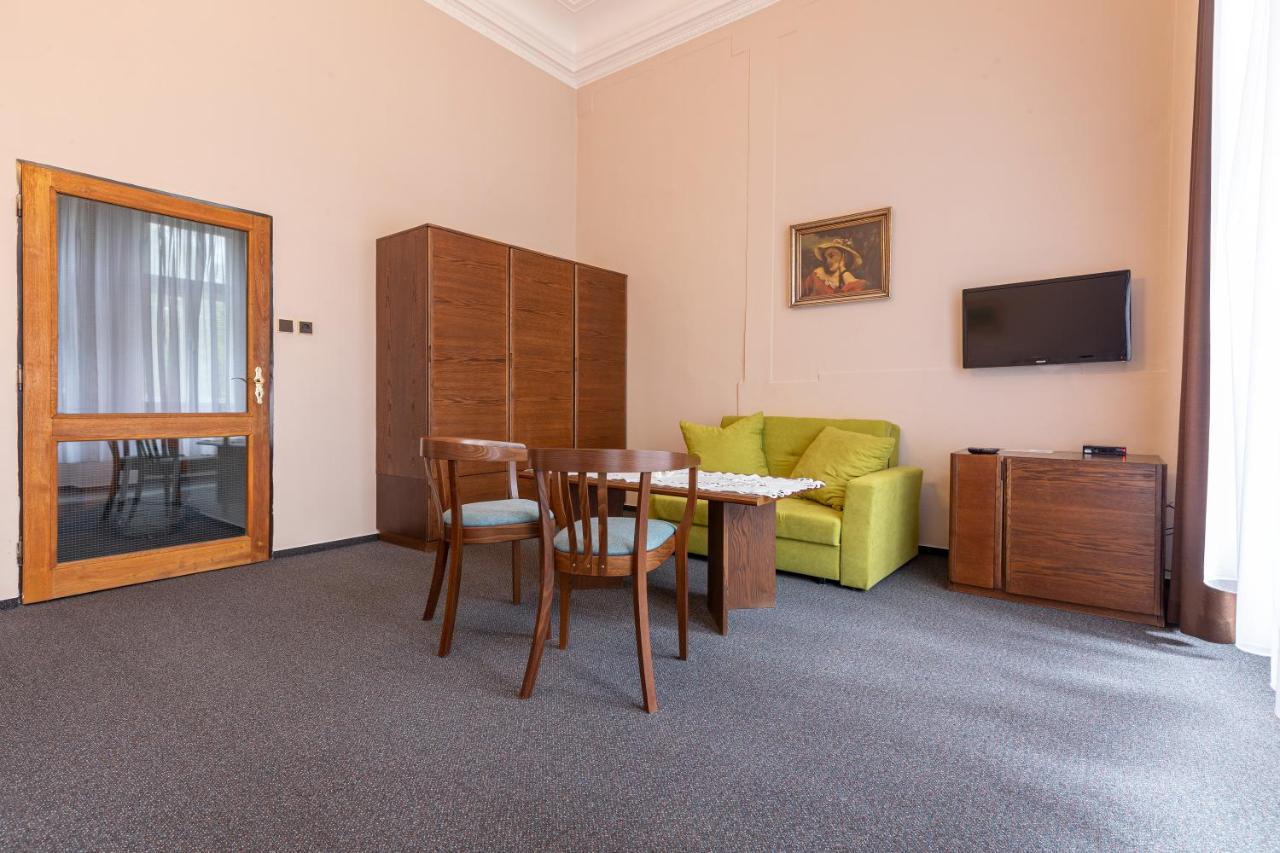 Hotel Slovan Plzeň Eksteriør bilde
